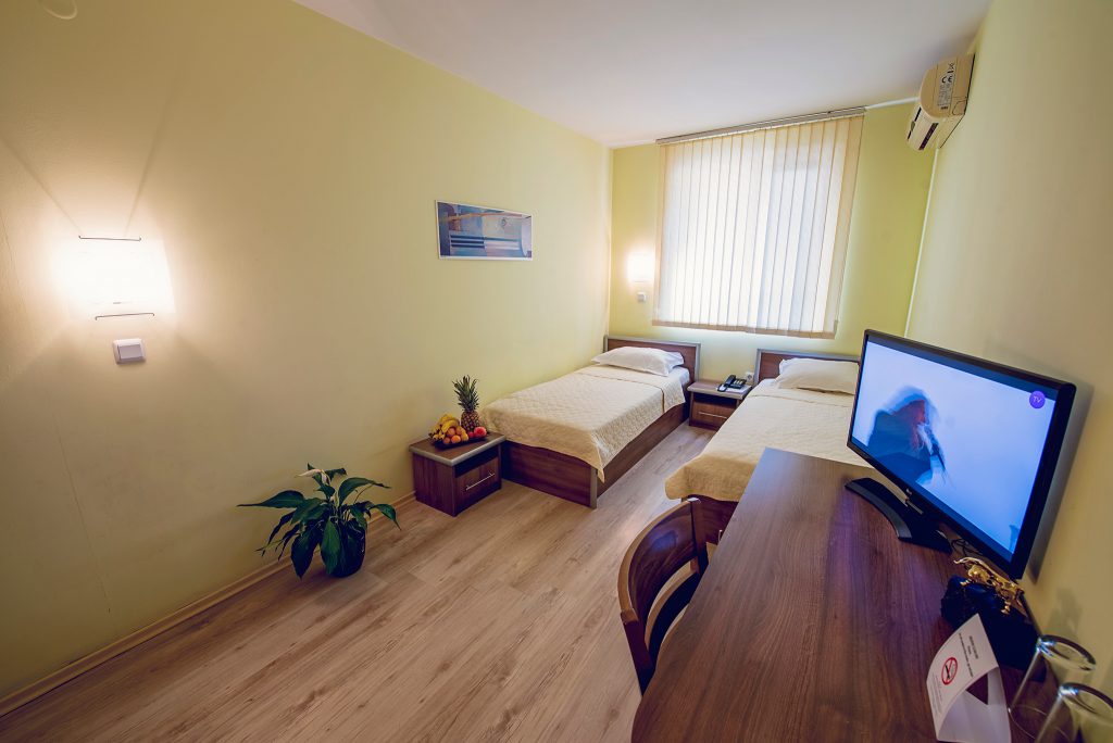 Double room with two separate beds – Hotel Gran Ivan, Varna (2)